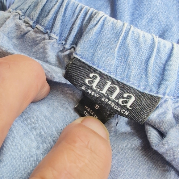 Ana Sz S Off The Shoulder Blue Denim Floral Embroidered Women's Top - Picture 4 of 6